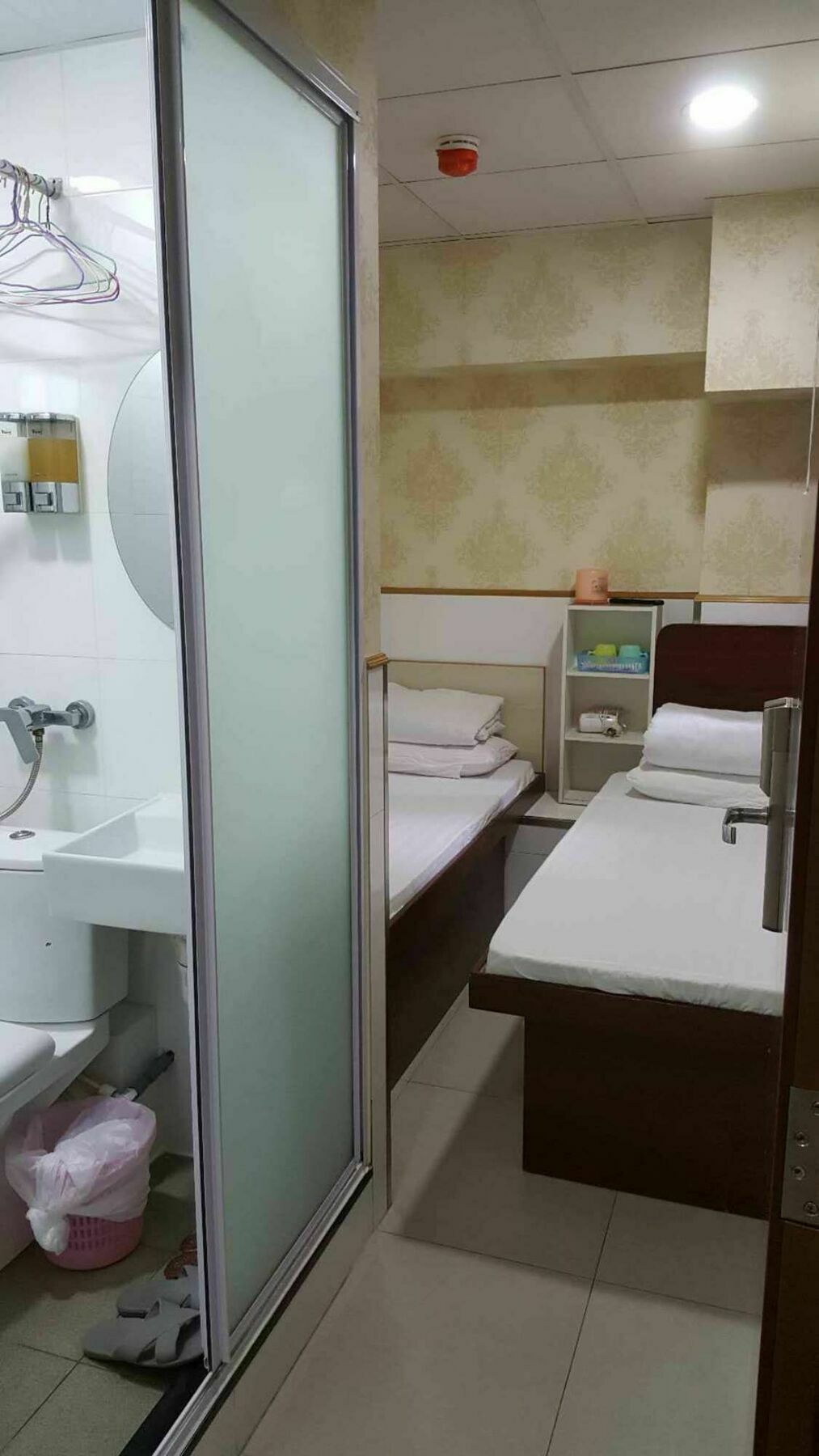 Lung Wa Hotel Гонконг Экстерьер фото